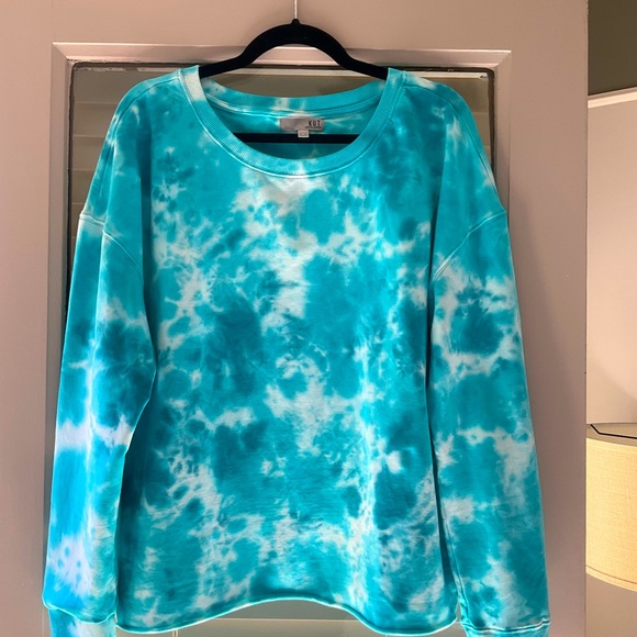 Kut from the Kloth Tops - Kut Turquoise Tye Dye Soft Sweatshirt in Size L.